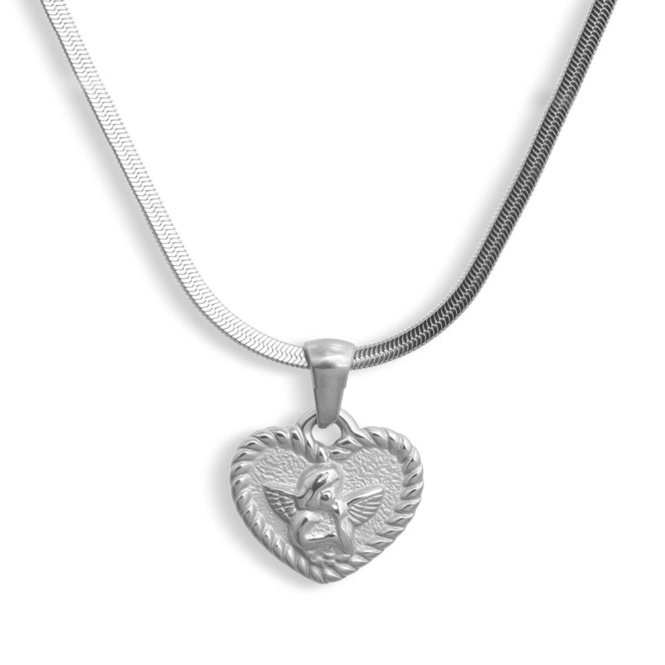 Heartfelt Elegance – Timeless Necklace