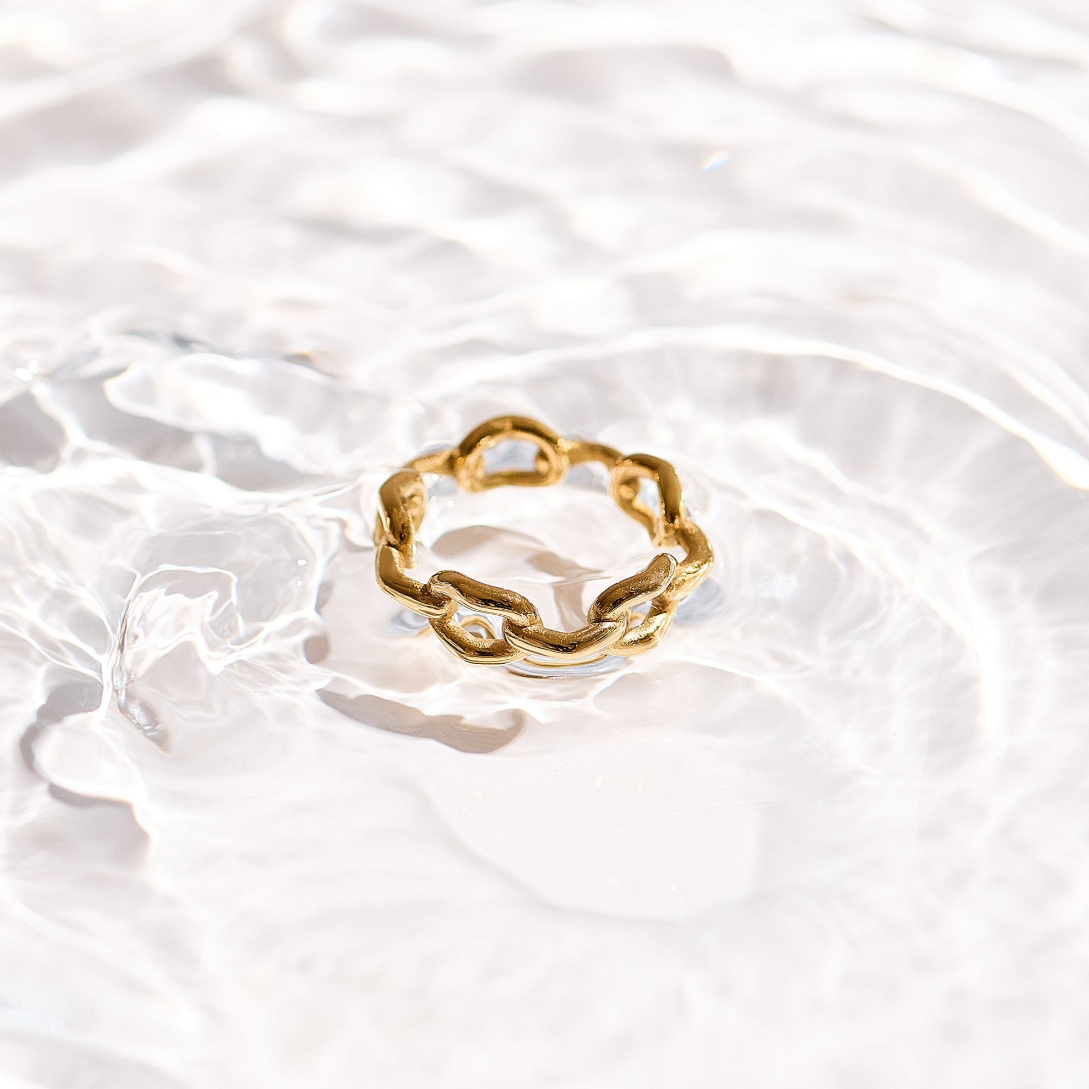 Unbroken Ring – Timeless Elegance Redefined