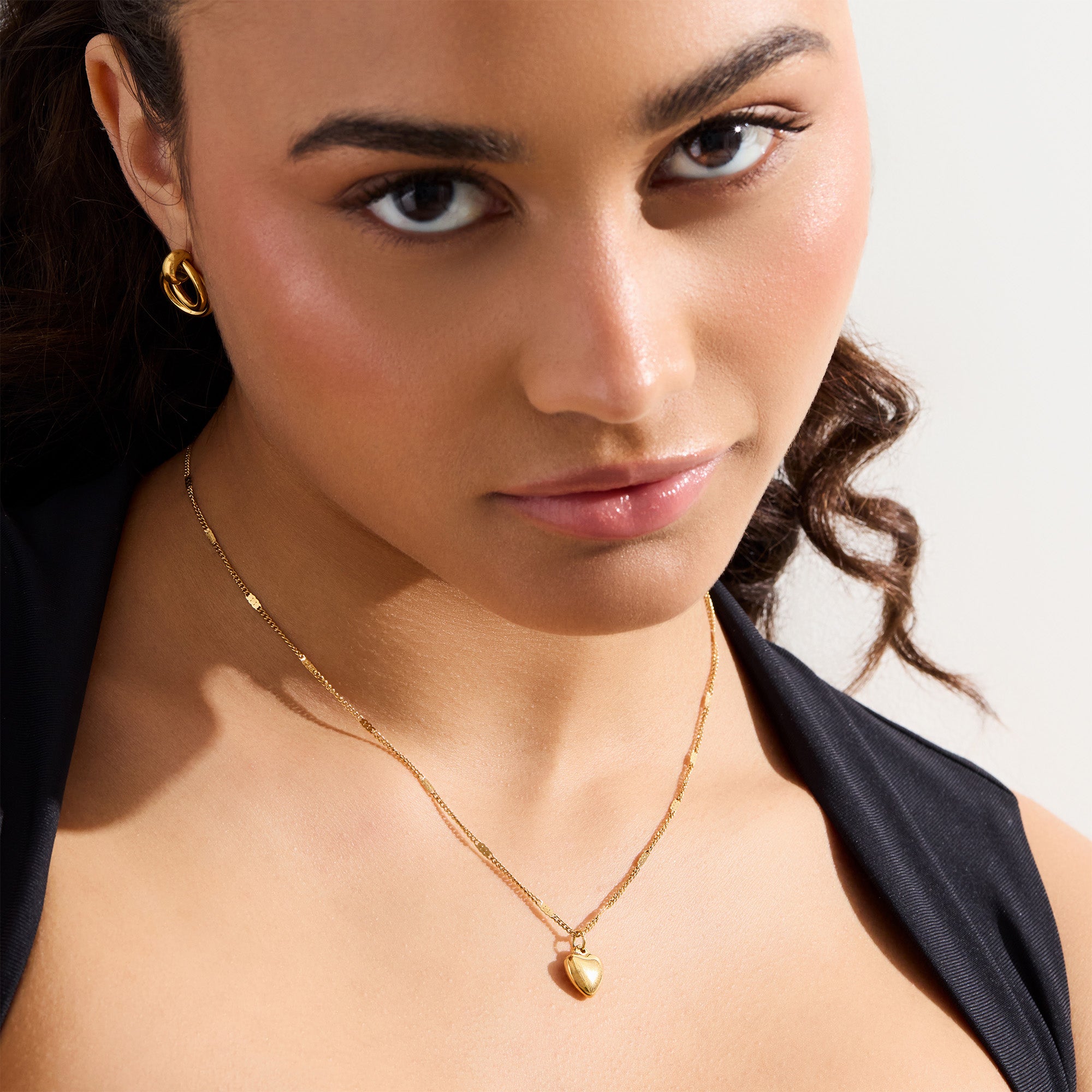 Heartfelt Elegance – Timeless Necklace
