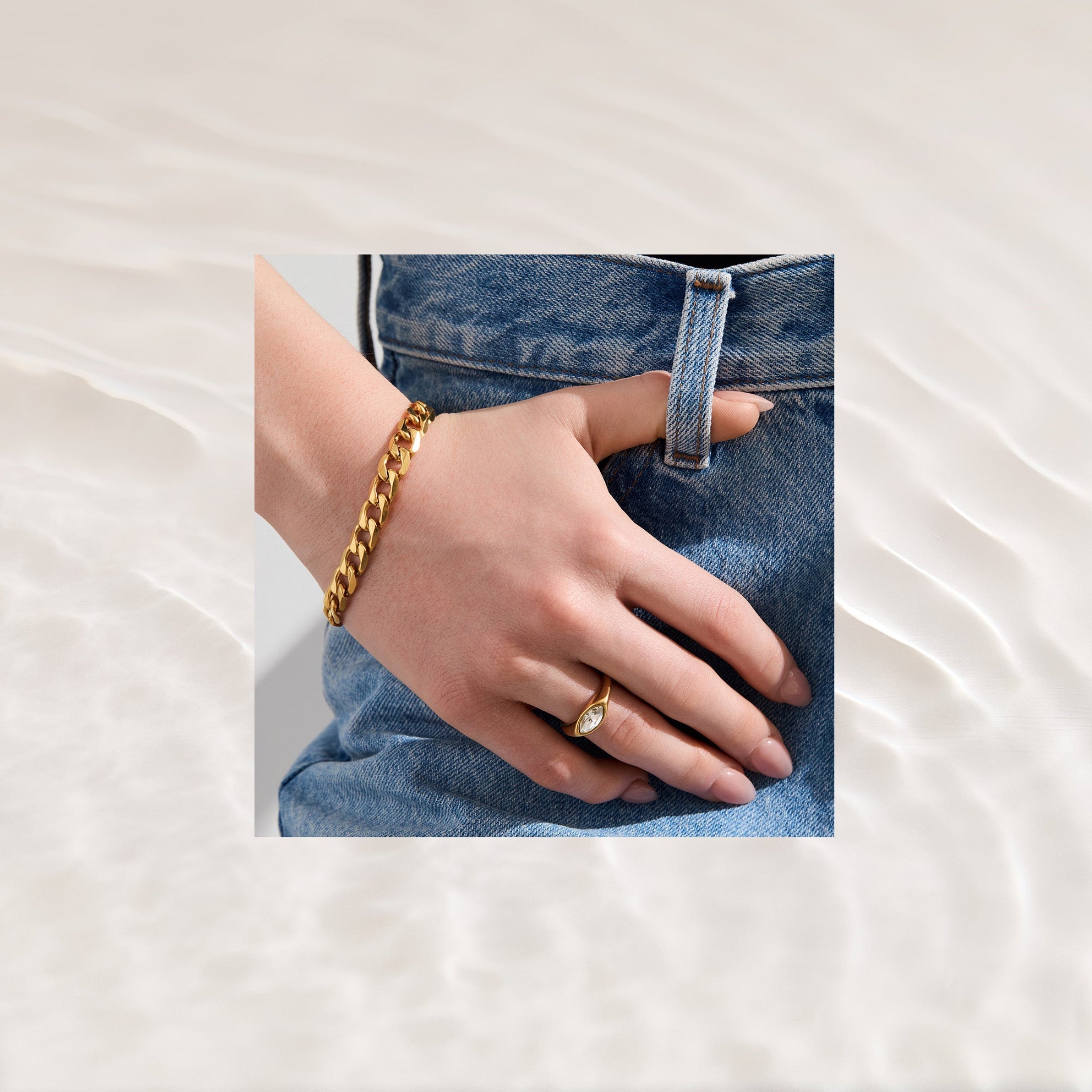 Aurora – Timeless Elegance Ring
