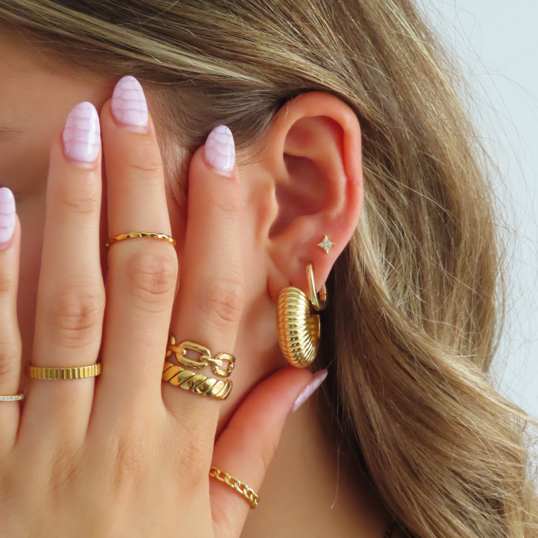 Radiance – Luxe Hoop Earrings