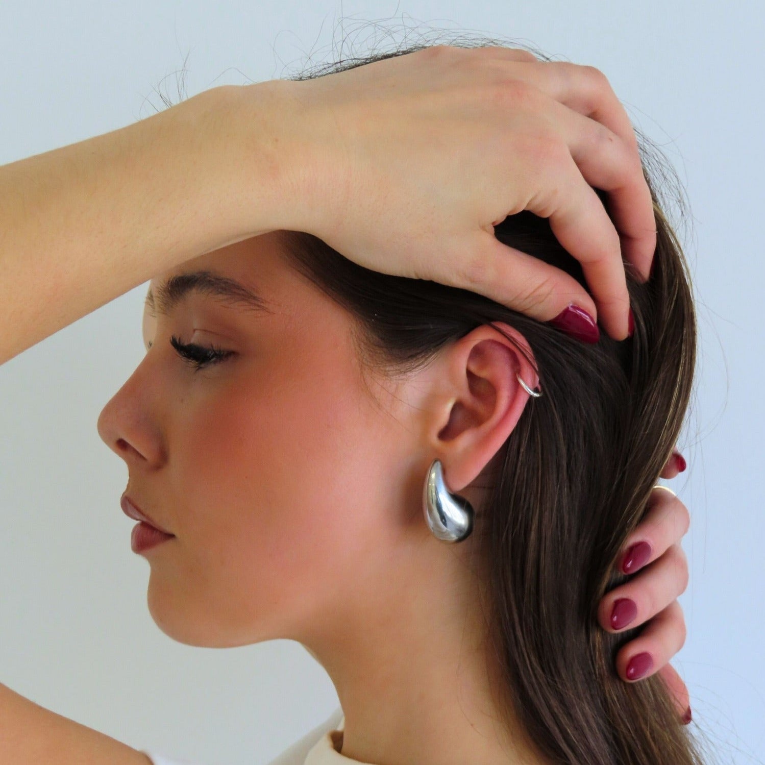 Chic Aura – Effortless Elegance Earrings