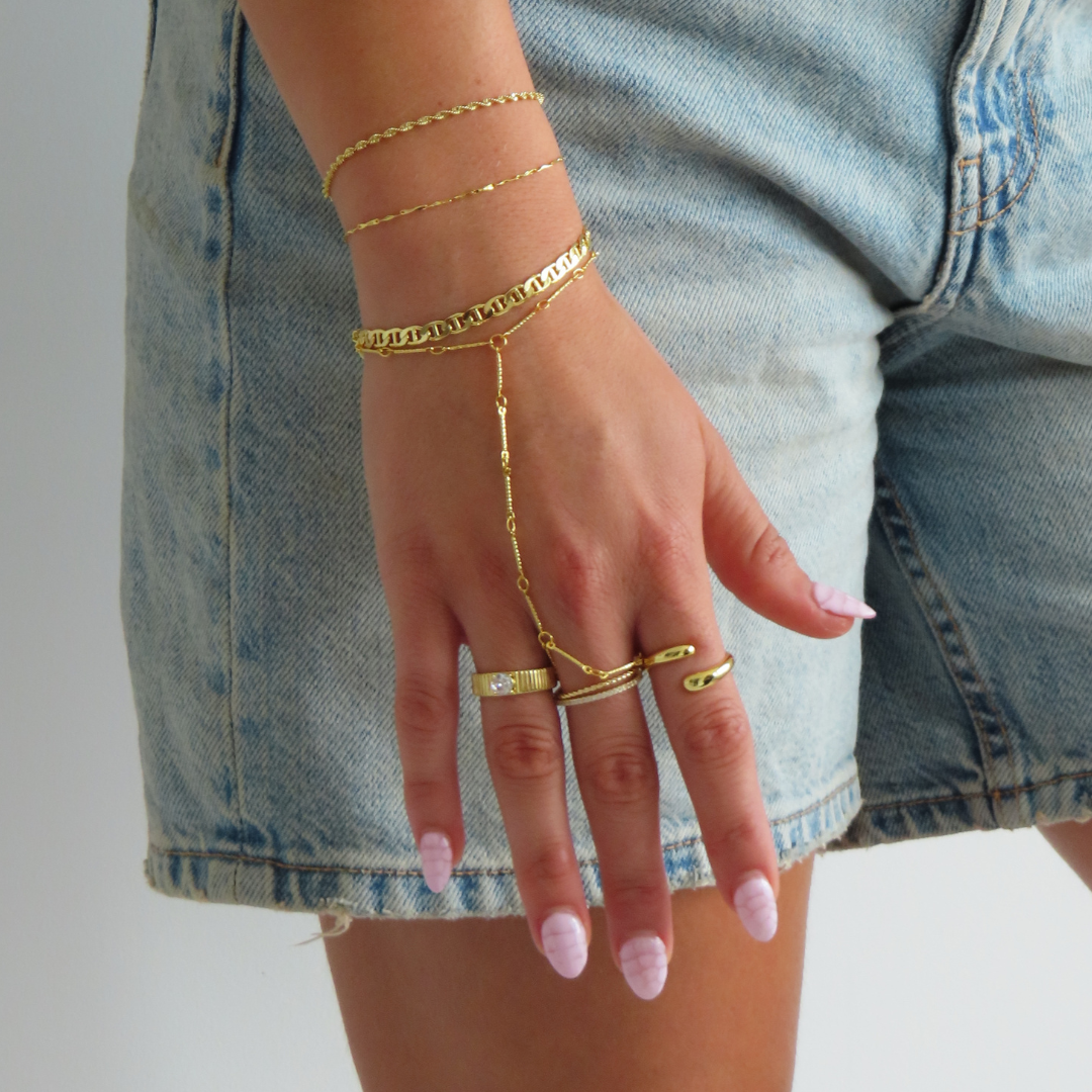 Twist & Shine - Luxe Bracelet