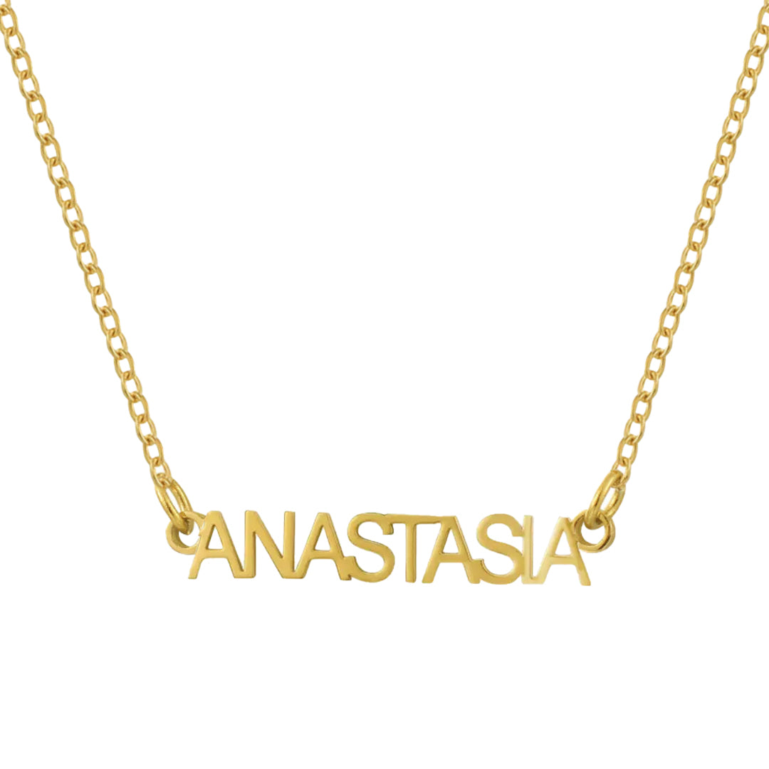 Elegance Defined – Personalized Nameplate Necklace