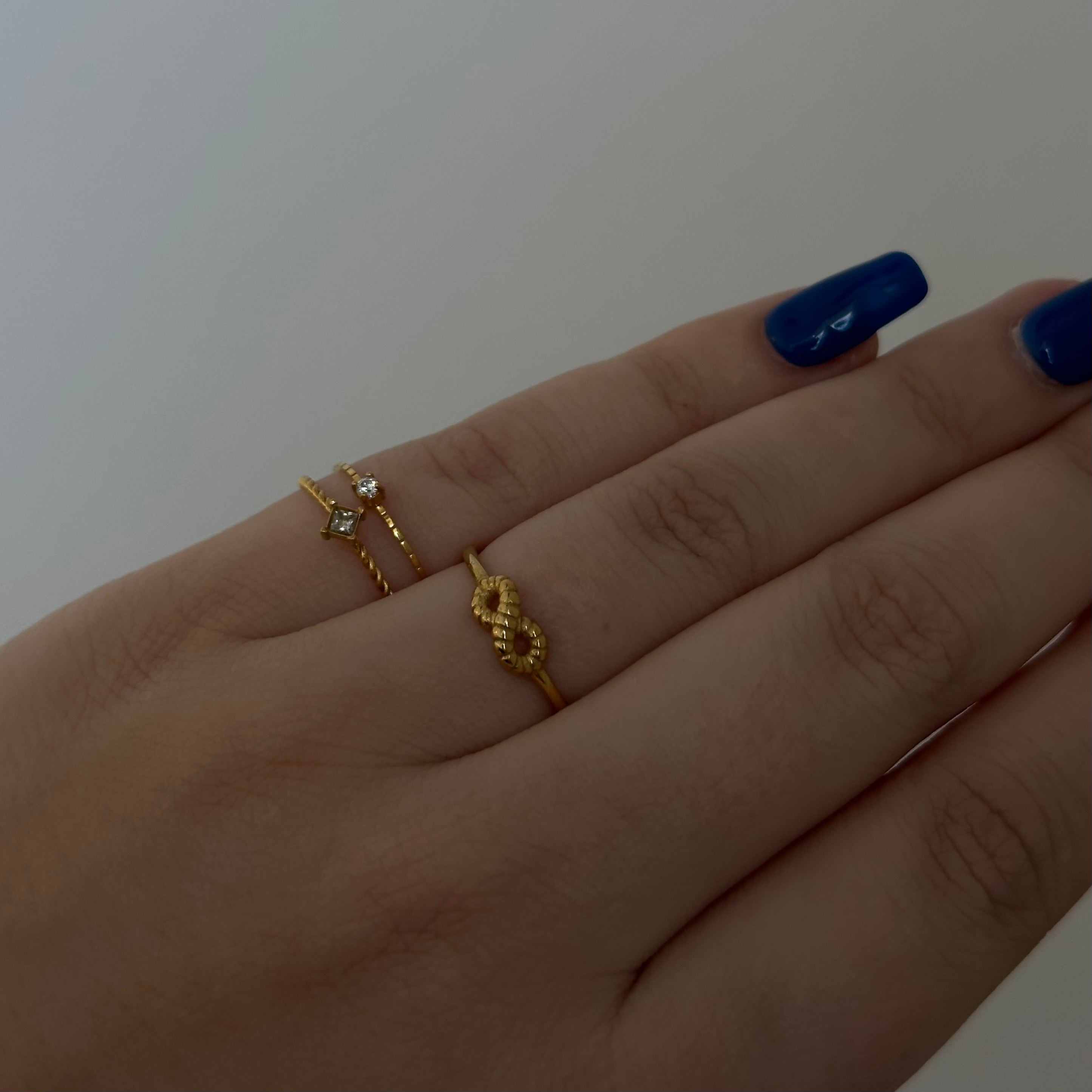 Endless Elegance – Infinity Ring