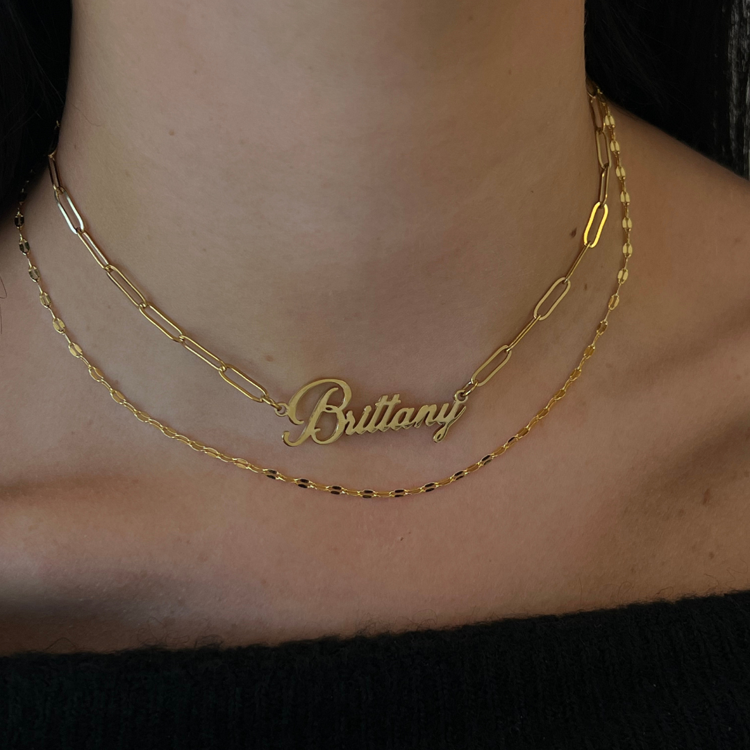 Signature Charm – Personalized Nameplate Necklace