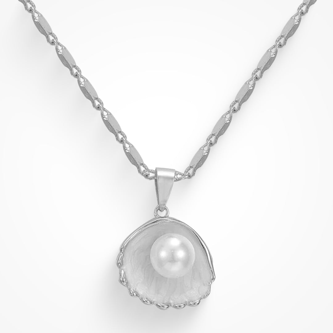 Meribella – Luxe Charm Necklace