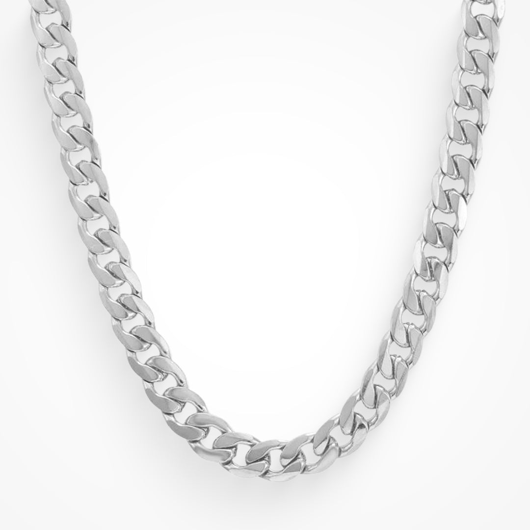Miami Luxe – Effortless Chain Chic