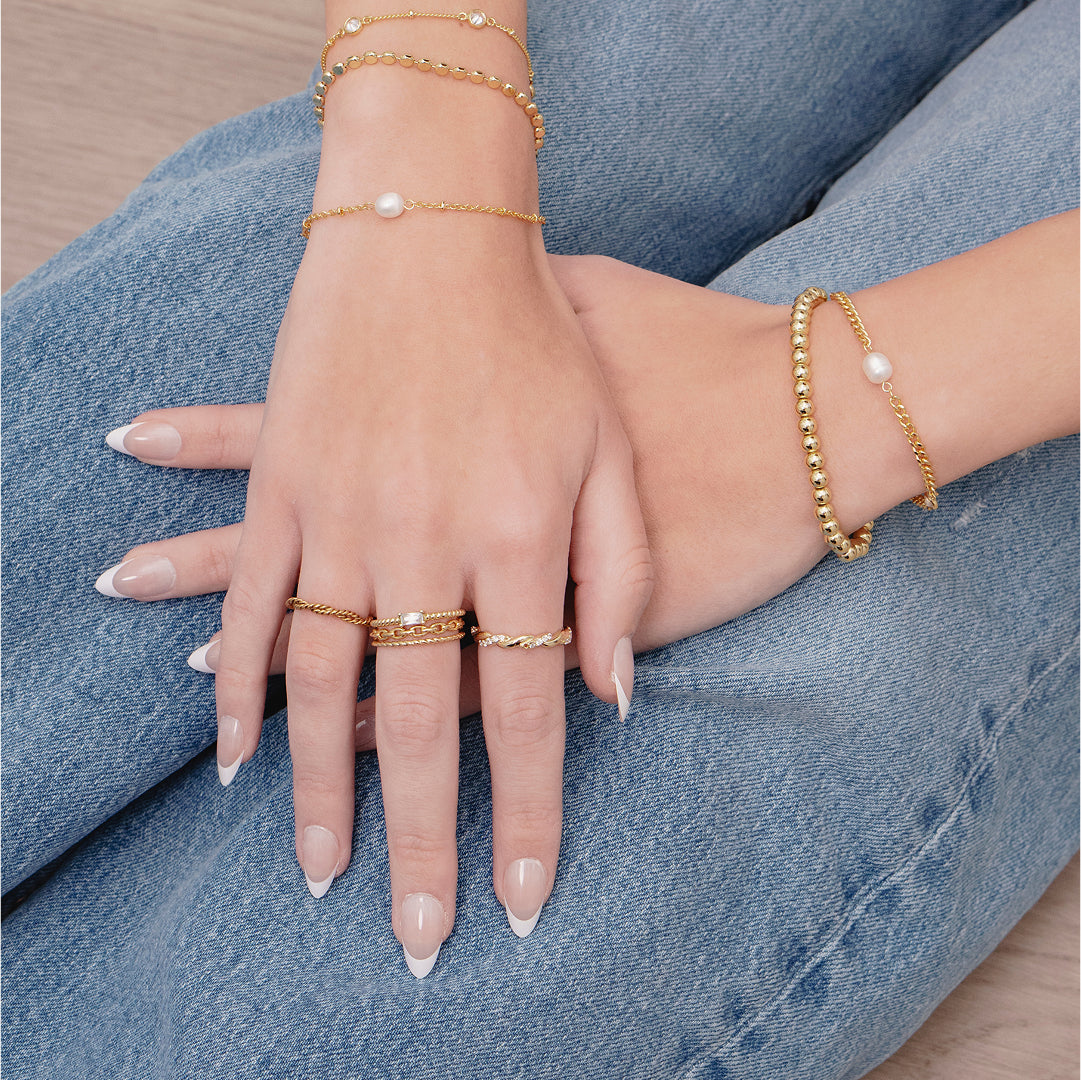 “Milos – Timeless Elegance in Comfort”
