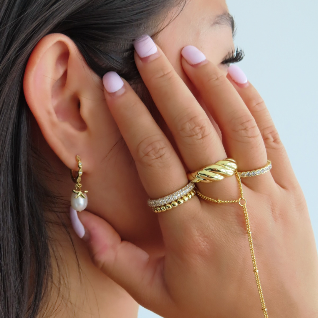 Regal Charm – Exquisite Princess Ring