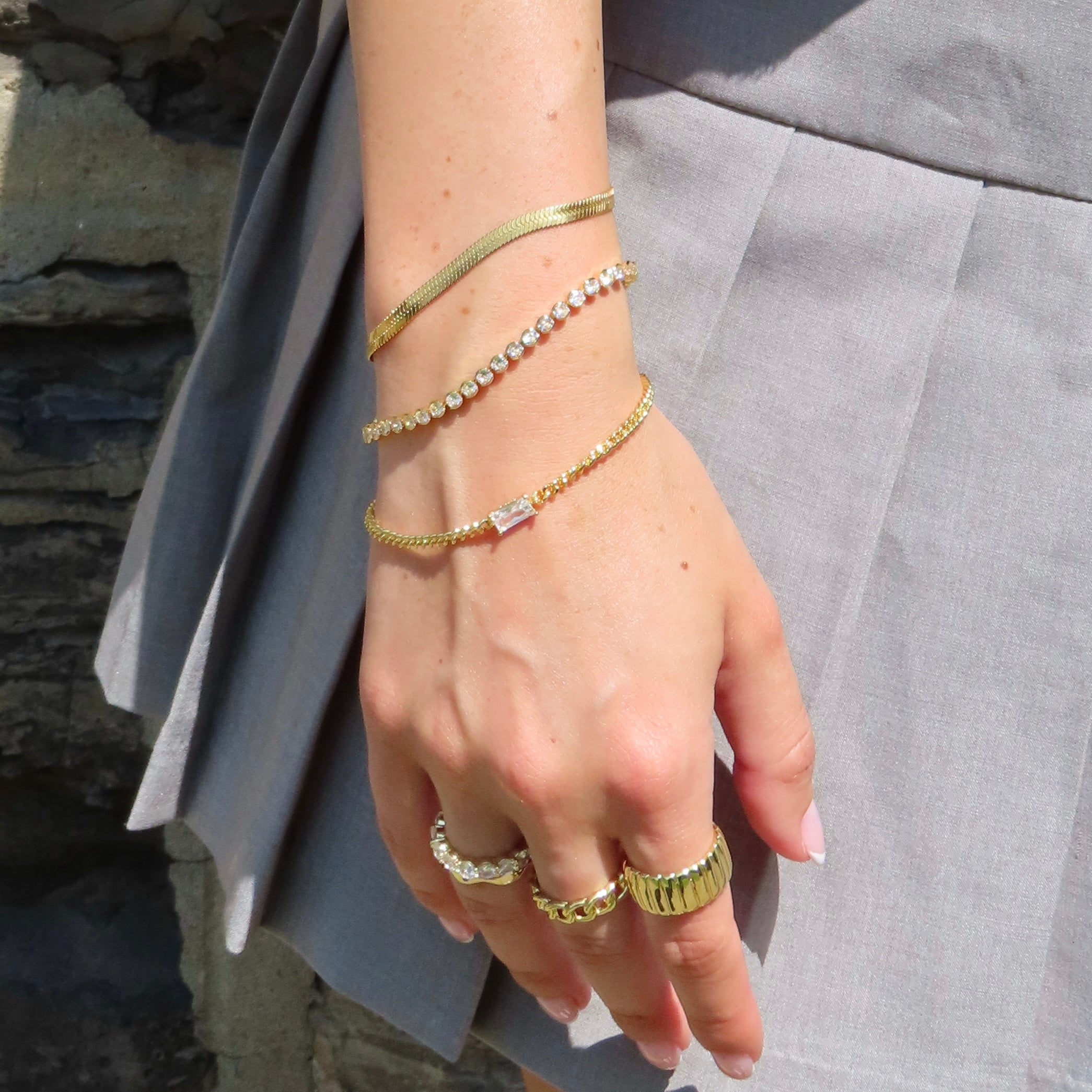 Serpentine Luxe – Radiant Elegance Bracelet