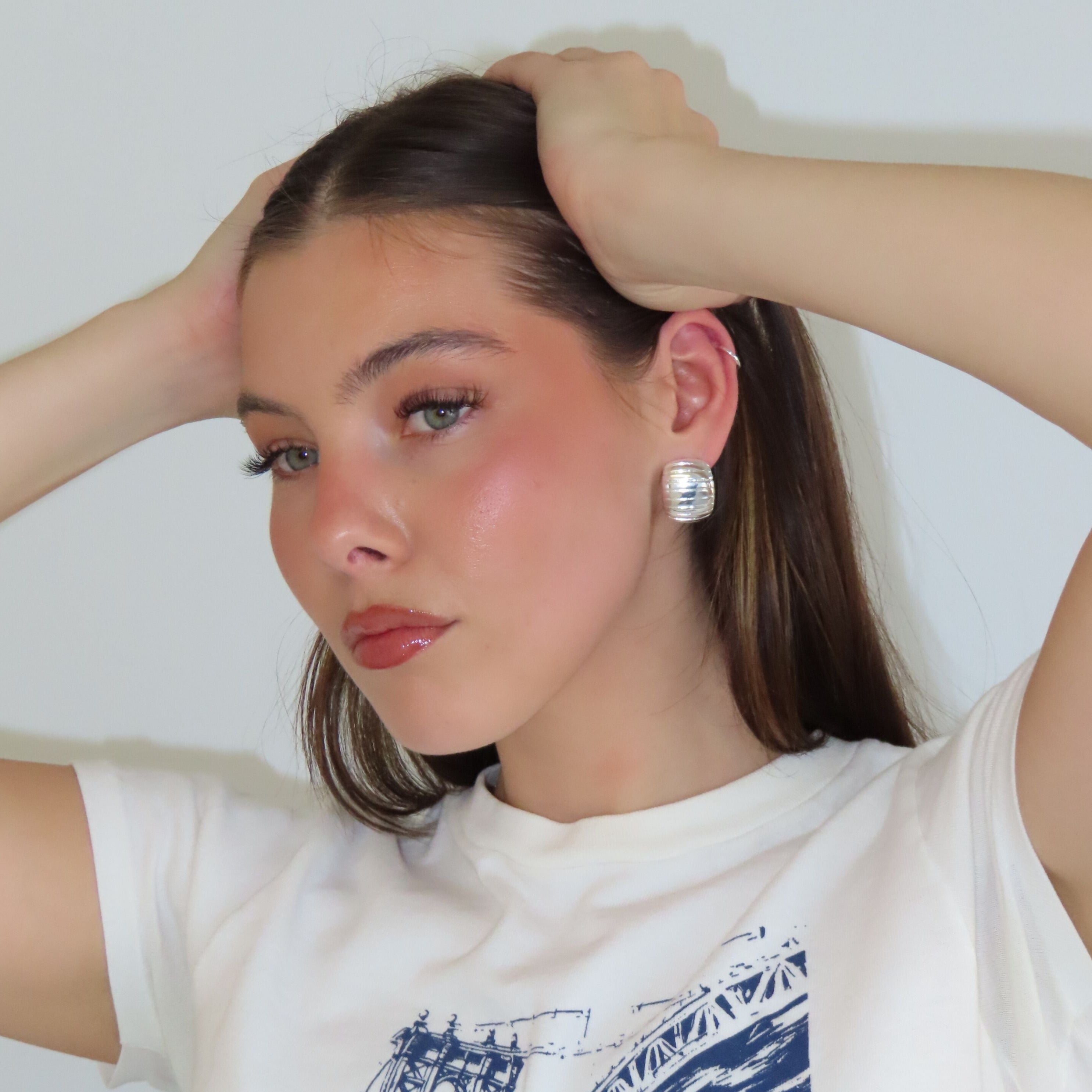 “Timeless Charm – Vintage Elegance Earrings”