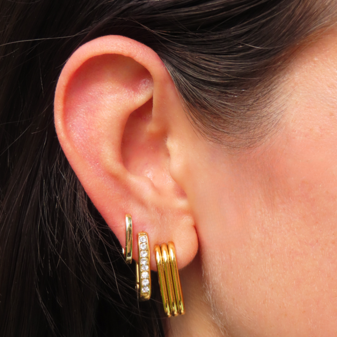 Uptown Elegance – Chic Comfort Earrings