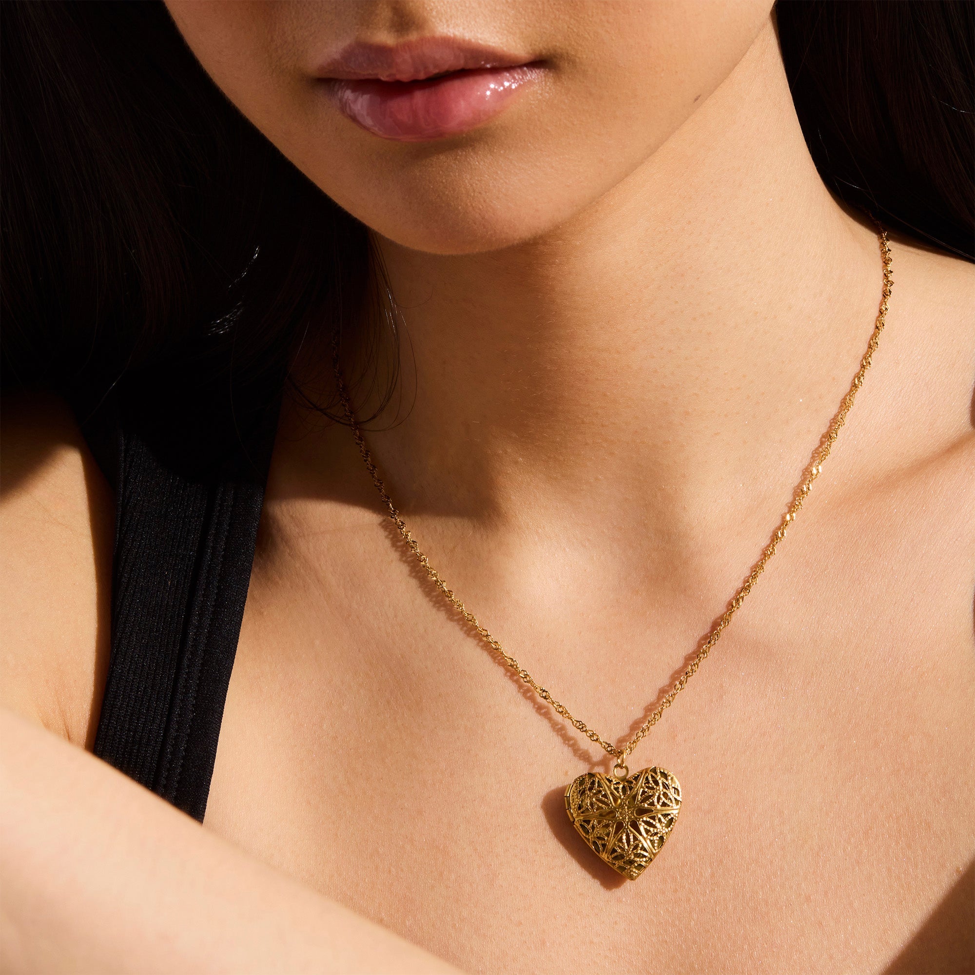 Timeless Charm – Vintage Locket Elegance